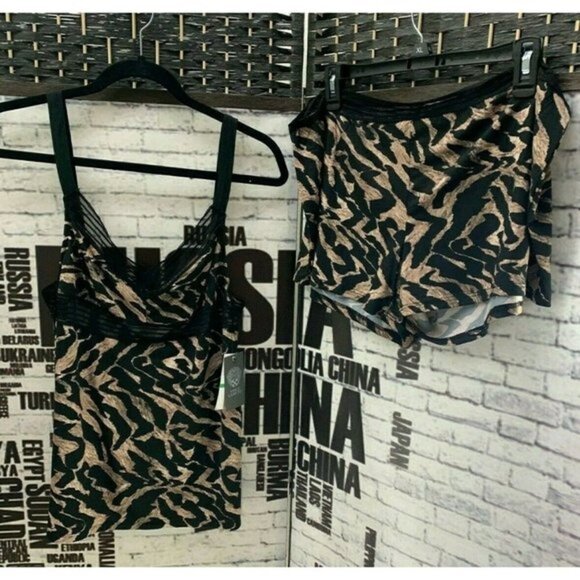 Vince Camuto L Animal  Sleepwear Cami & Short Set - Picture 1 of 8